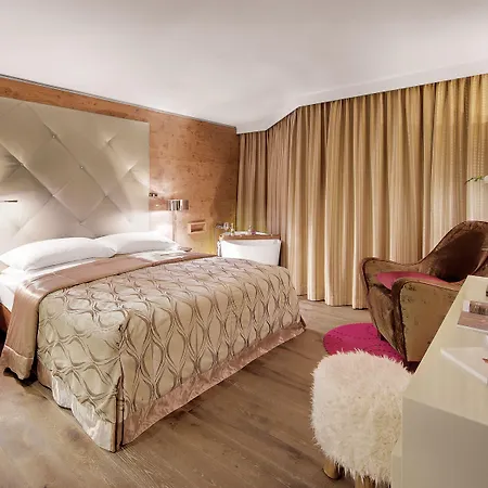 Отель Giardino Mountain 5*