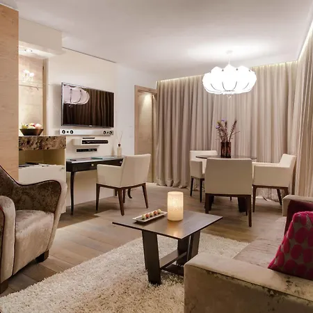 Ξενοδοχείο Giardino Mountain 5*