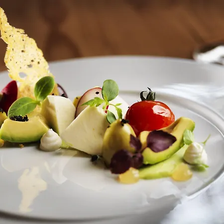 Giardino Mountain Otel 5*